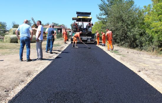 U toku asfaltiranje dela ulice u Rančevu 1