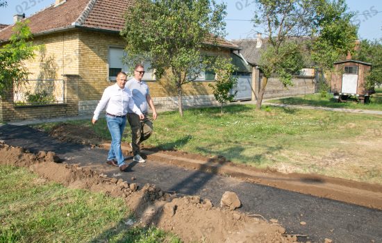 Stakić obišao radove u Bačkom Monoštoru 1