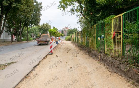 Ratković obišao završene radove na izgradnji servisne saobraćajnice