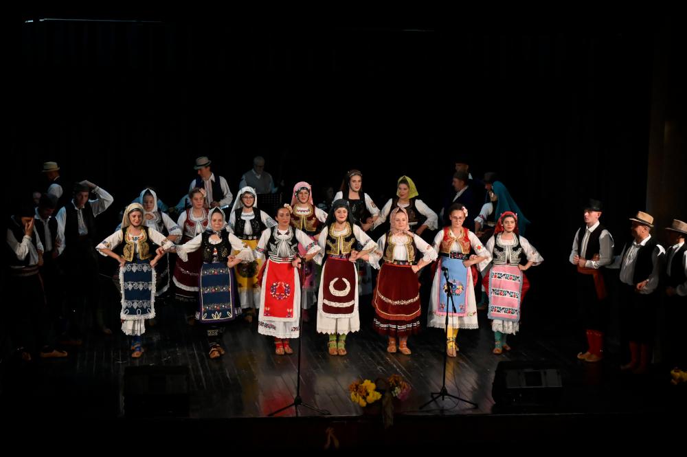 Održan Jesenji koncert folklornog ansambla Doma kulture Sivac