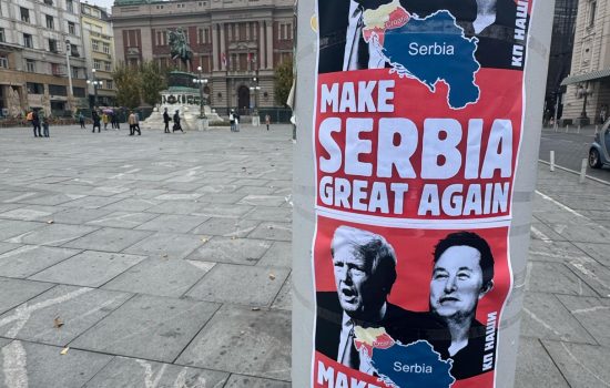 BEOGRAD – Plakat Trampa, Maska i Velike Srbije!