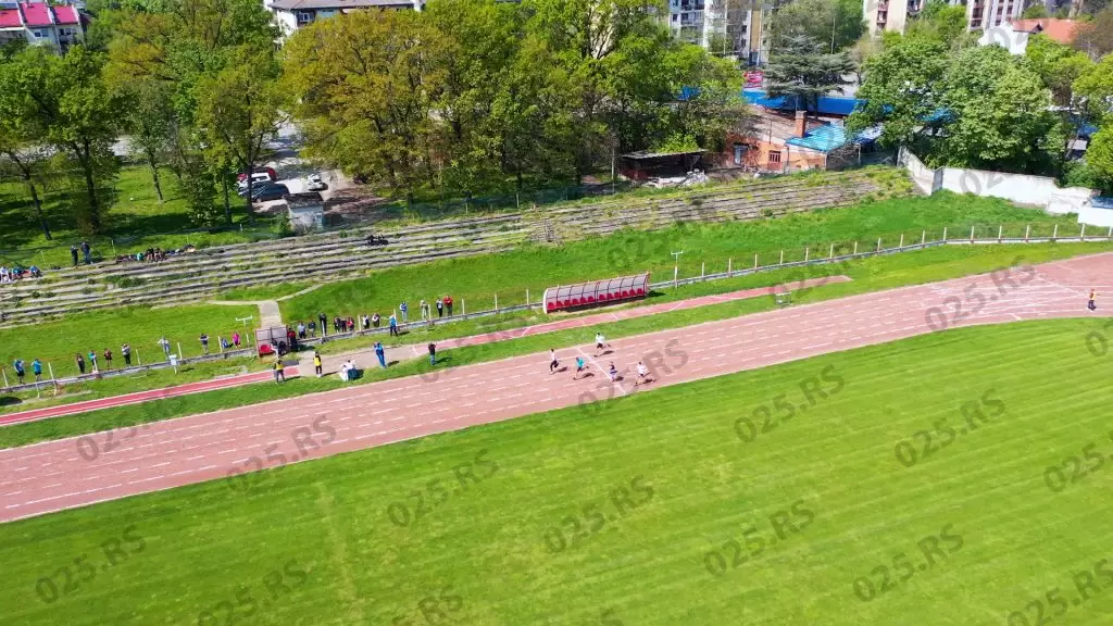 Najbolji atletičari iz okruga na takmičenju u Somboru